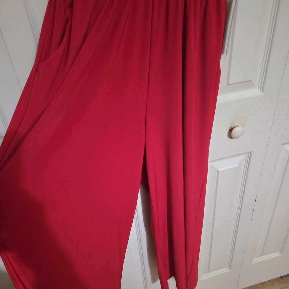 Gilli New Vibrant Red Jumpsuit Size M - Picture 4 of 11